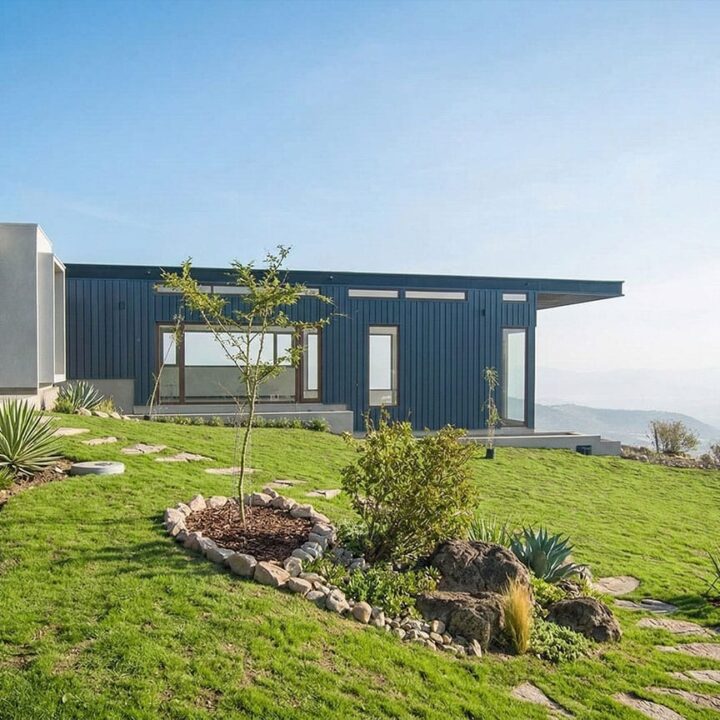 Casa SIP moderna emplazada en ladera de Chacabuco, Colina.